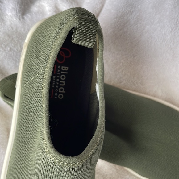 Blondo green slip on deck shoes - Picture 4 of 10